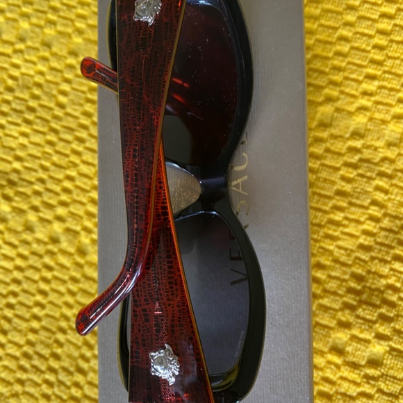 Versace Sunglasses with Medusa - Picture 7 of 15